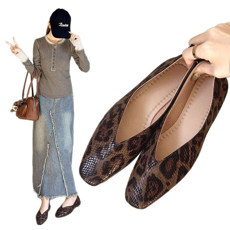Slip-on soft-soled work shoes