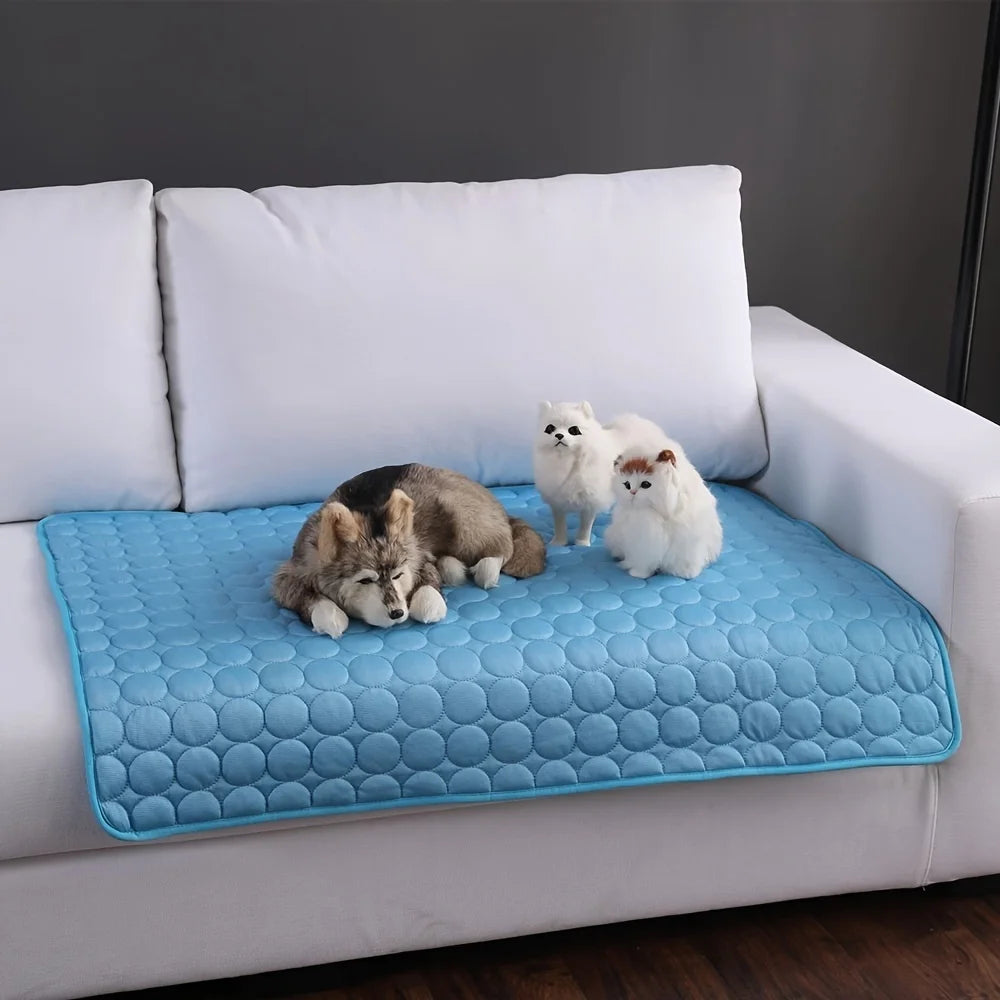 CoolEase Pet Mat™ – Soft, Durable Rest Pad for Warm Weather Relief