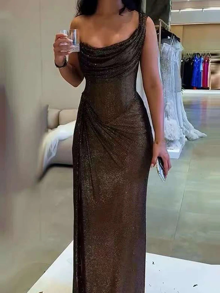 Elegant High-Waist Holiday Evening Gown