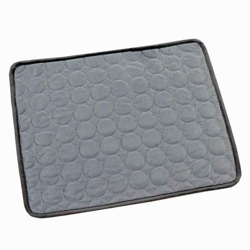 CoolEase Pet Mat™ – Soft, Durable Rest Pad for Warm Weather Relief